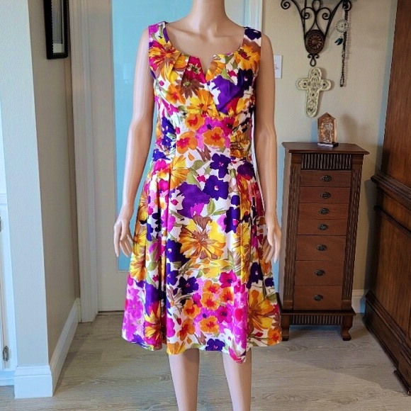 Floral Printed Dress - Picture 1 of 2